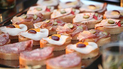 Belegte H&auml;ppchen und Fingerfood f&uuml;r den Partyservice
